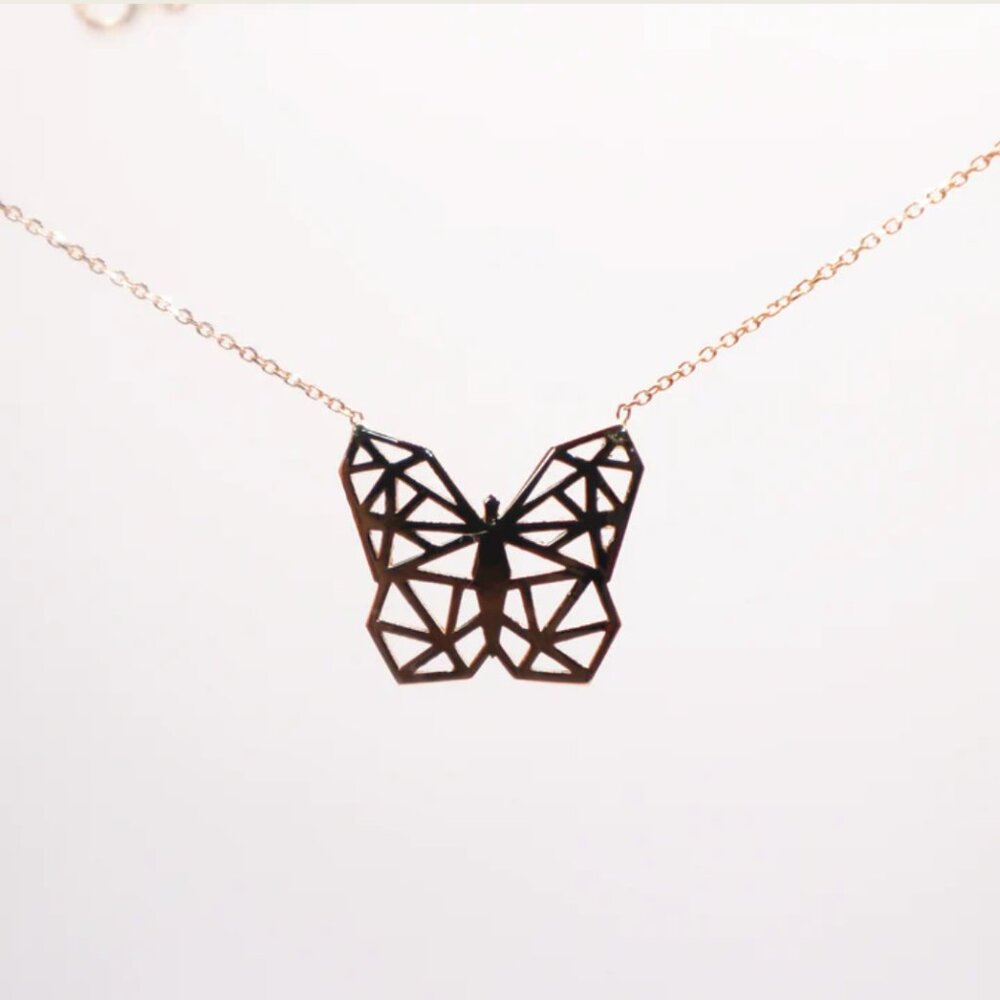18k Gold Butterfly Necklace - Picture 7 of 8